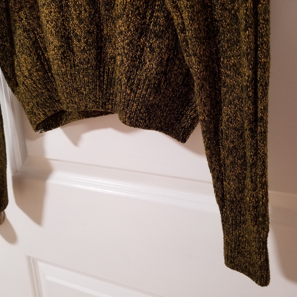 Sweater - Picture 2 of 4